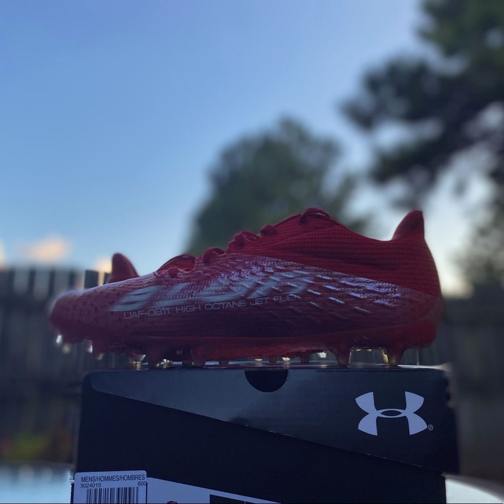 UnderArmour (UA) blur smoke mc football cleats